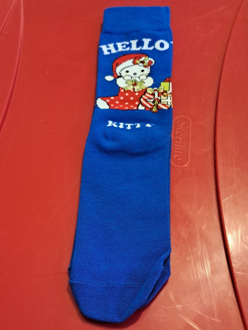 Hello Kitty Christmas Crew Socks 5 Pair Holiday Set OS - Picture 11 of 12